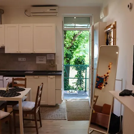 Appartement Cozy Hillside In With Patio *